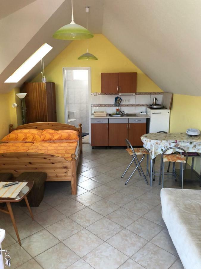 Liget Apartman Balatonfoldvar Exterior photo
